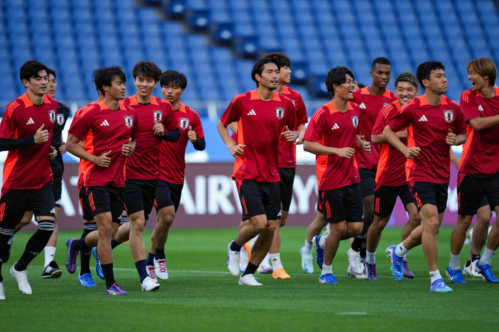 日本足球队在友谊赛中大获全胜 日本足球队在友谊赛中大获全胜