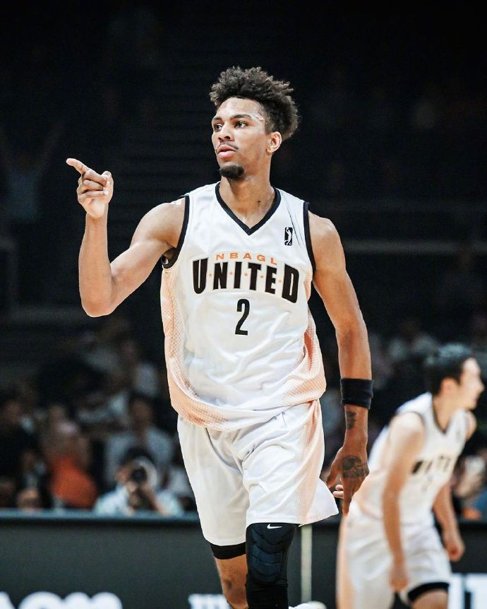 马拉加取得胜利,稳固排名! 马拉加取得胜利,稳固排名!