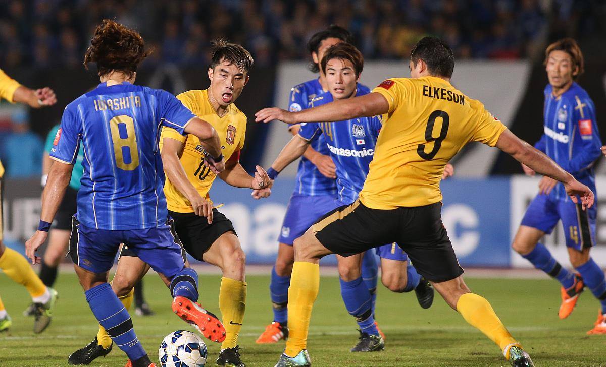 鹿岛钢巴客场遭遇河南建业翻盘,领跑地位下滑 鹿岛钢巴客场遭遇河南建业翻盘,领跑地位下滑