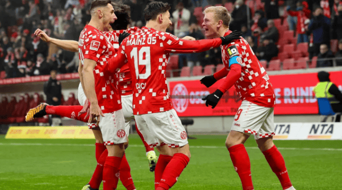 易胜博体育官方网站-南特主场不敌门兴格拉德巴赫，遭遇失利