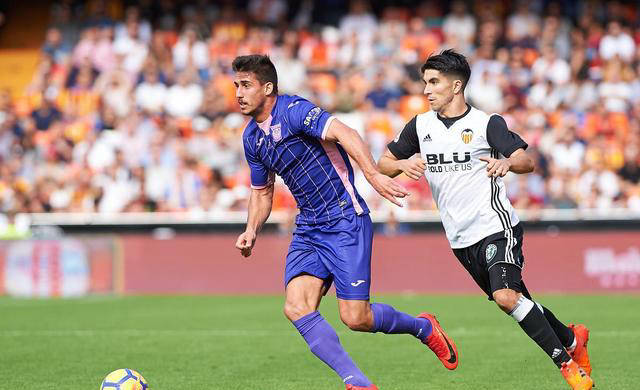 莱切主场平局,保级形势依然严峻 莱切主场平局,保级形势依然严峻