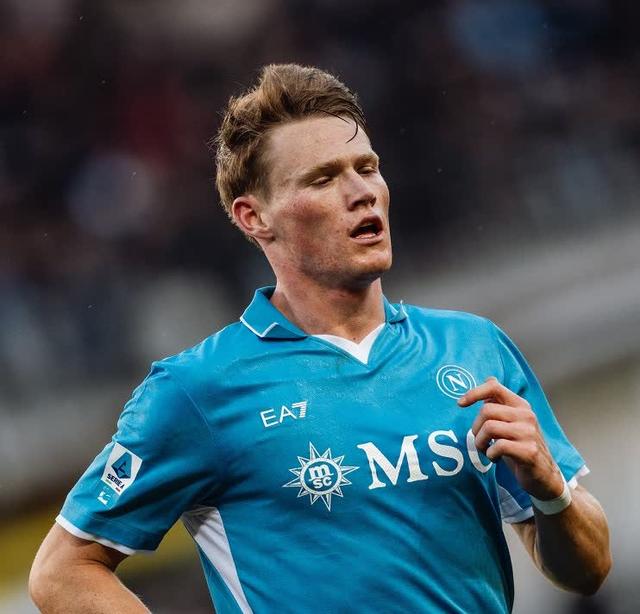 那不勒斯主场惨败,遭遇主场失利 那不勒斯主场惨败,遭遇主场失利