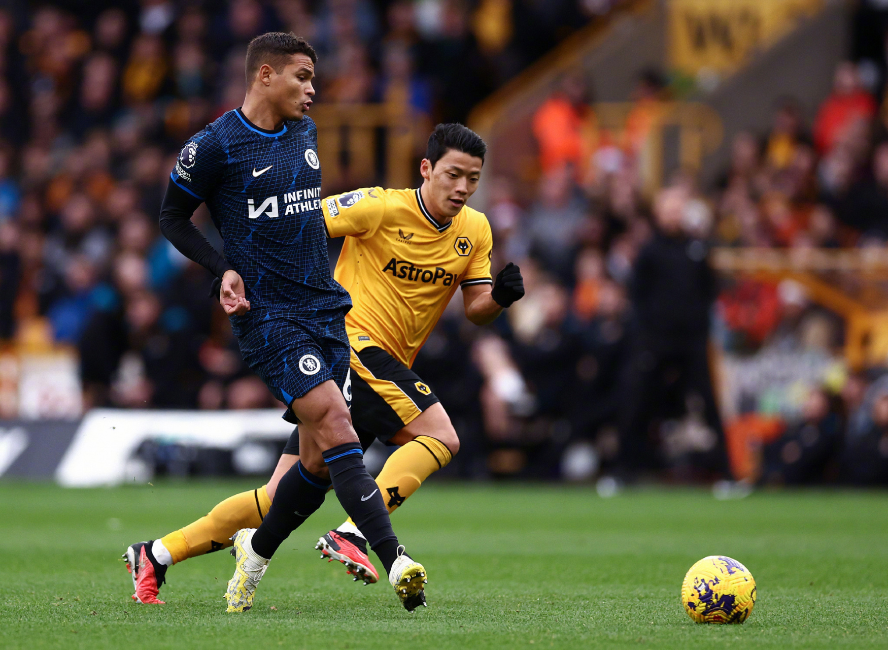 狼队主场胜利,争取残留英超席位 狼队主场胜利,争取残留英超席位