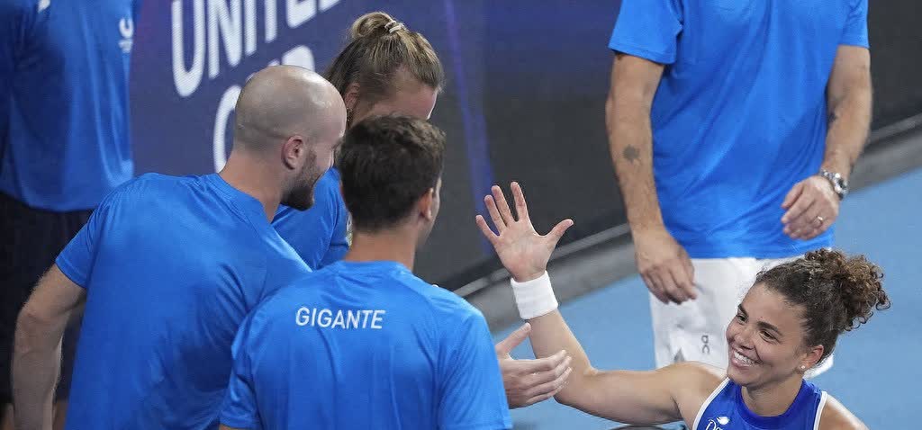 瑞士队在比赛中锁定胜局,取得连胜 瑞士队在比赛中锁定胜局,取得连胜