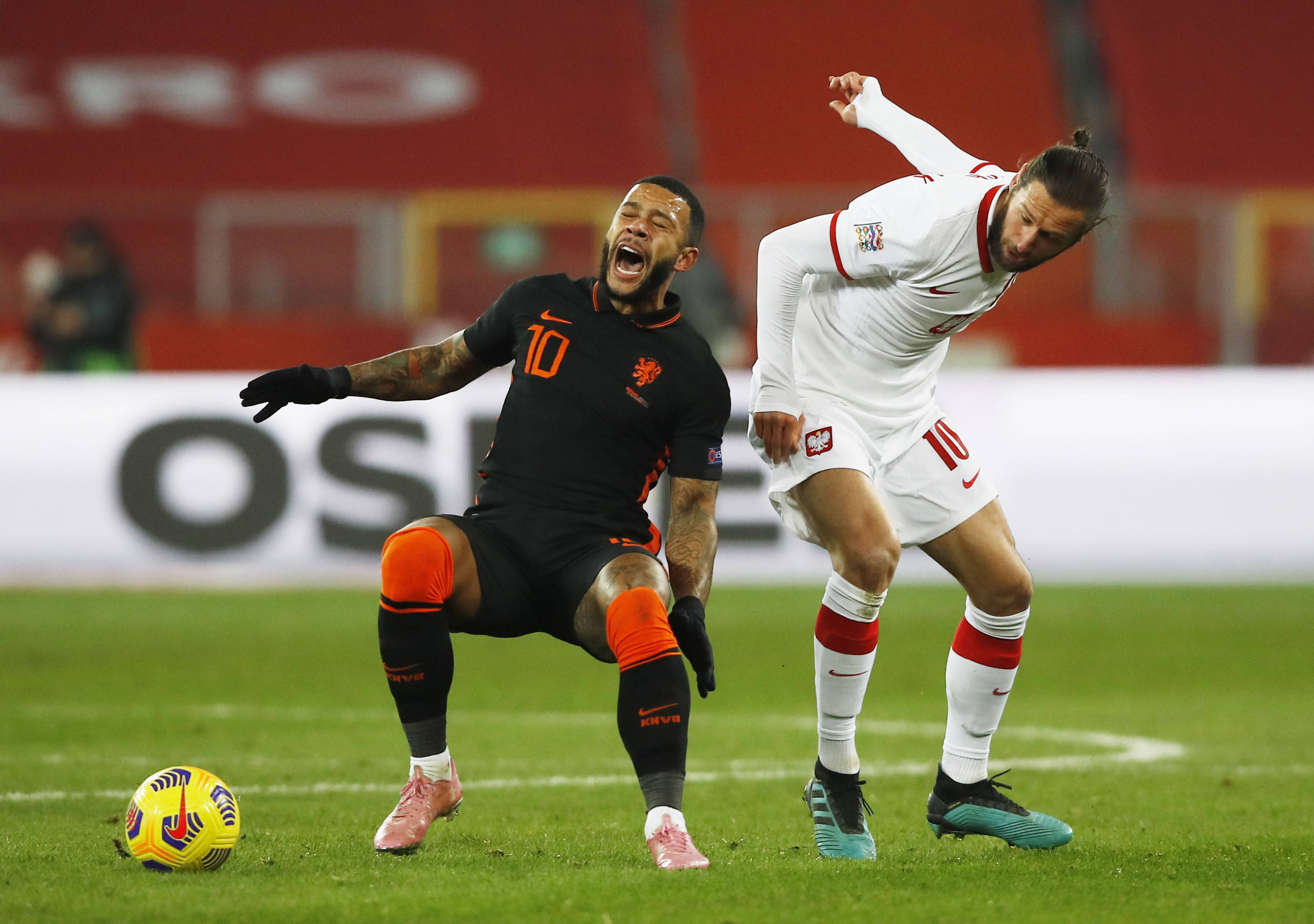 荷兰在欧洲杯预选赛中逆转击败德国 荷兰在欧洲杯预选赛中逆转击败德国