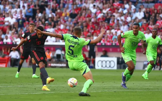 柏林赫塔队大获胜利,喜迎良好开端 柏林赫塔队大获胜利,喜迎良好开端