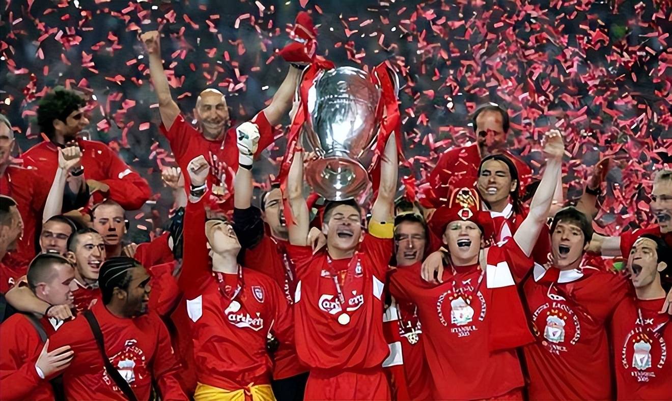 曼联遭遇尴尬失利,积分落后英超争冠集团 曼联遭遇尴尬失利,积分落后英超争冠集团