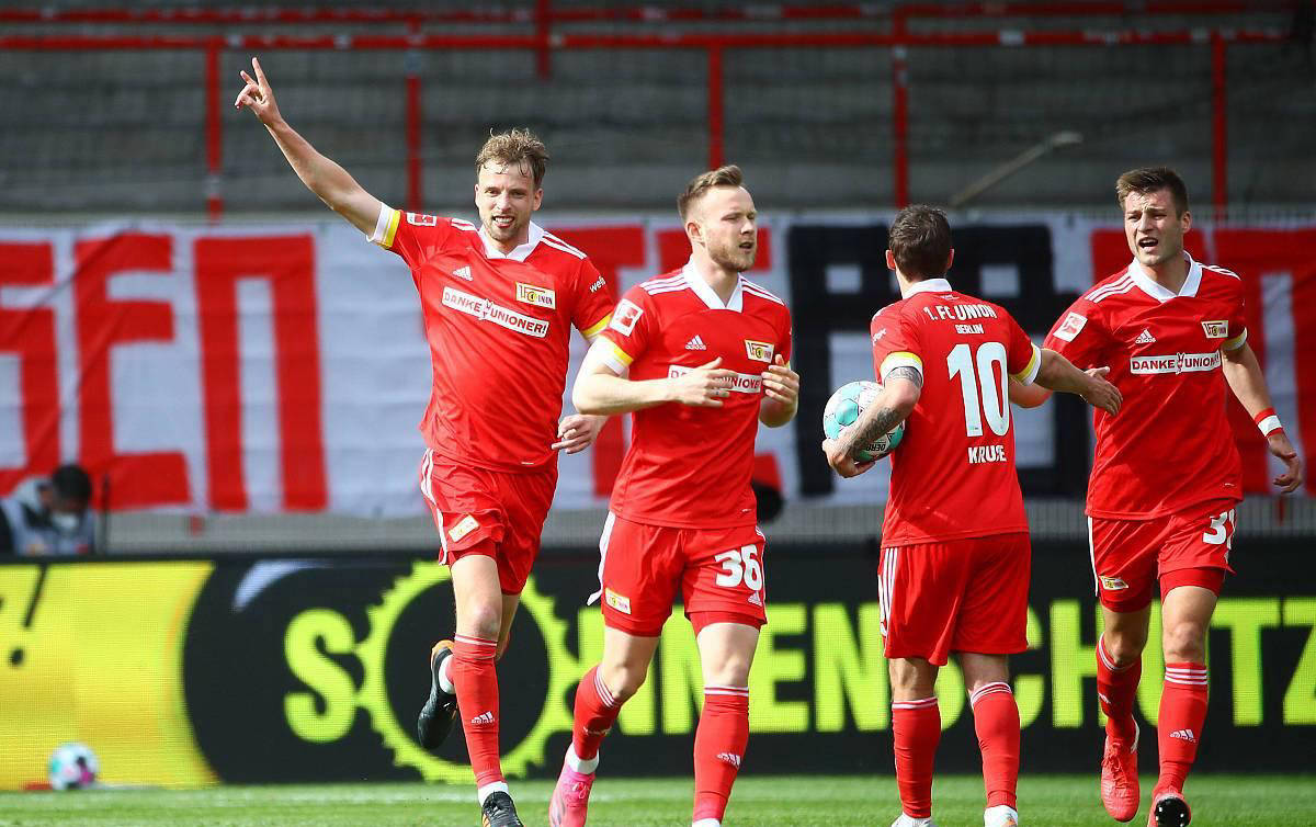 瓦拉多利德在比赛末节反超塞尔塔赢得胜利 瓦拉多利德在比赛末节反超塞尔塔赢得胜利