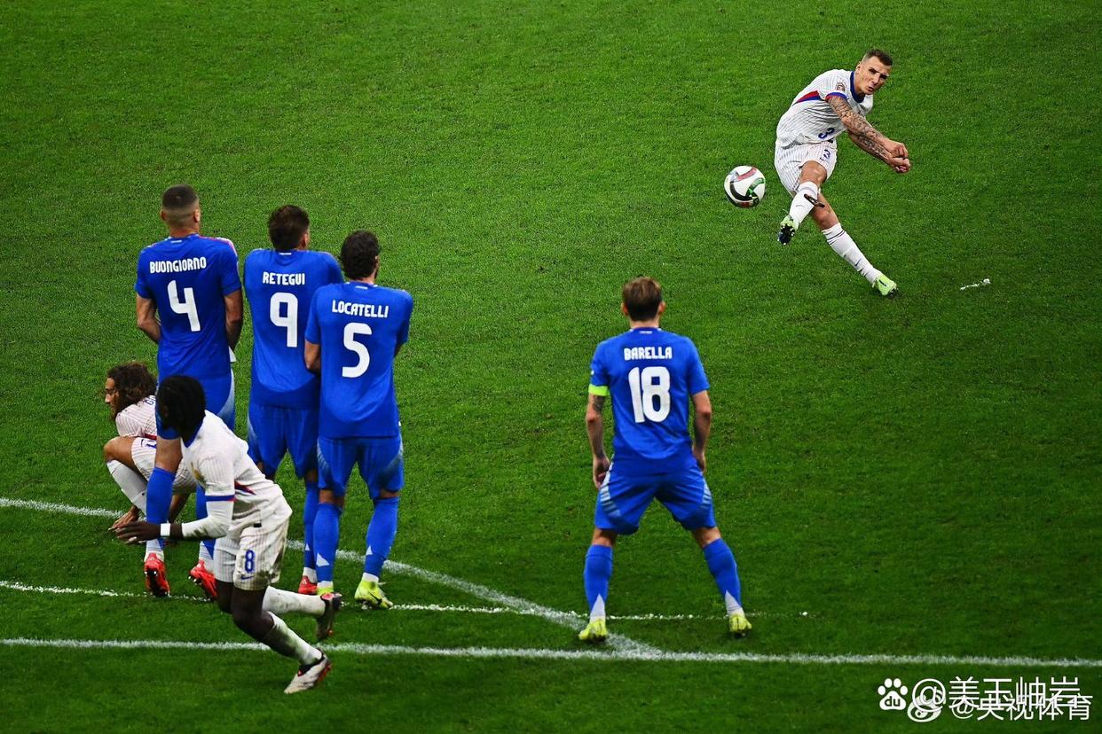 法国队豪取胜利挺进欧锦赛半决赛 法国队豪取胜利挺进欧锦赛半决赛