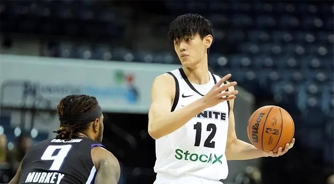 少年天才球员在比赛中引爆全场 少年天才球员在比赛中引爆全场