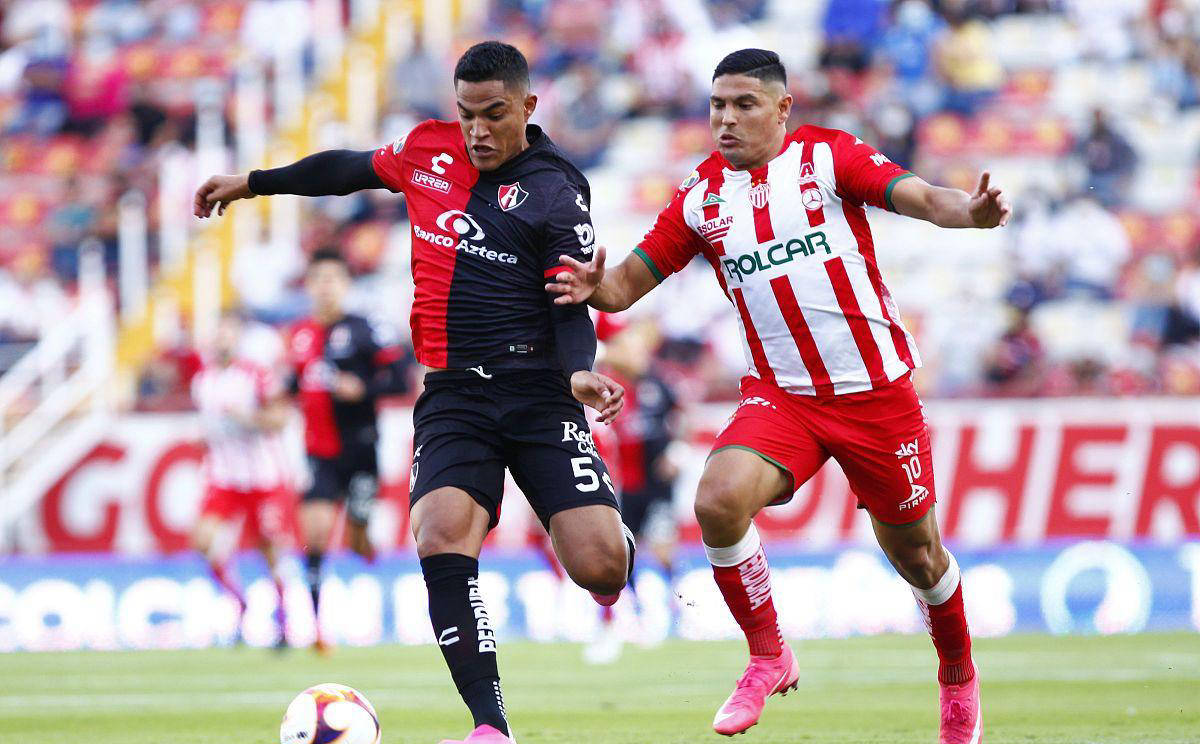 沃尔夫斯堡在客场惨败,赛季前景蒙上阴影 沃尔夫斯堡在客场惨败,赛季前景蒙上阴影