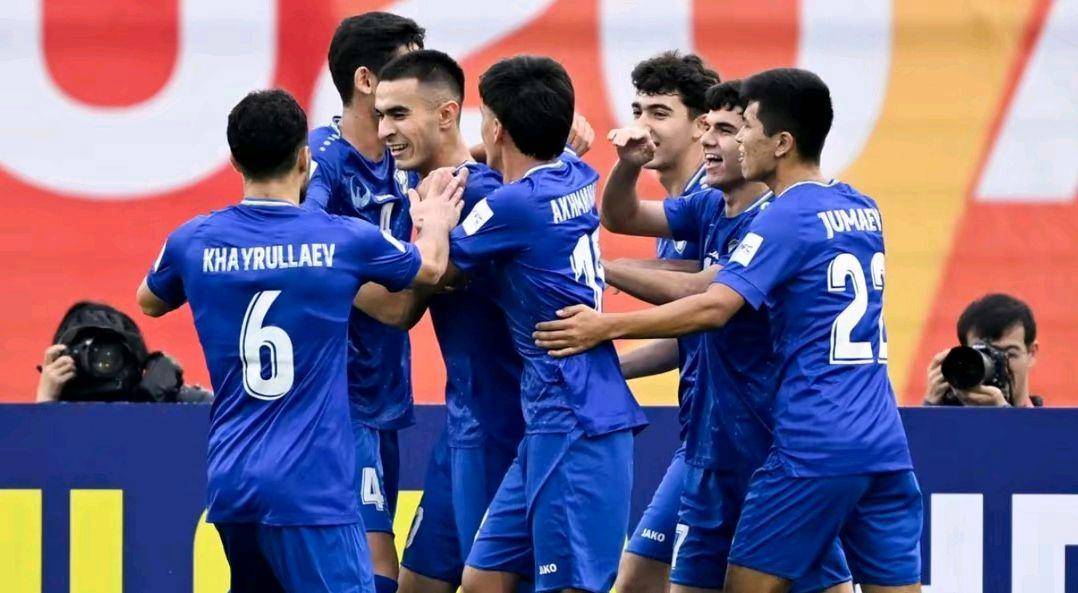 沙尔克争满双方,为晋级困难有所拼搏 沙尔克争满双方,为晋级困难有所拼搏