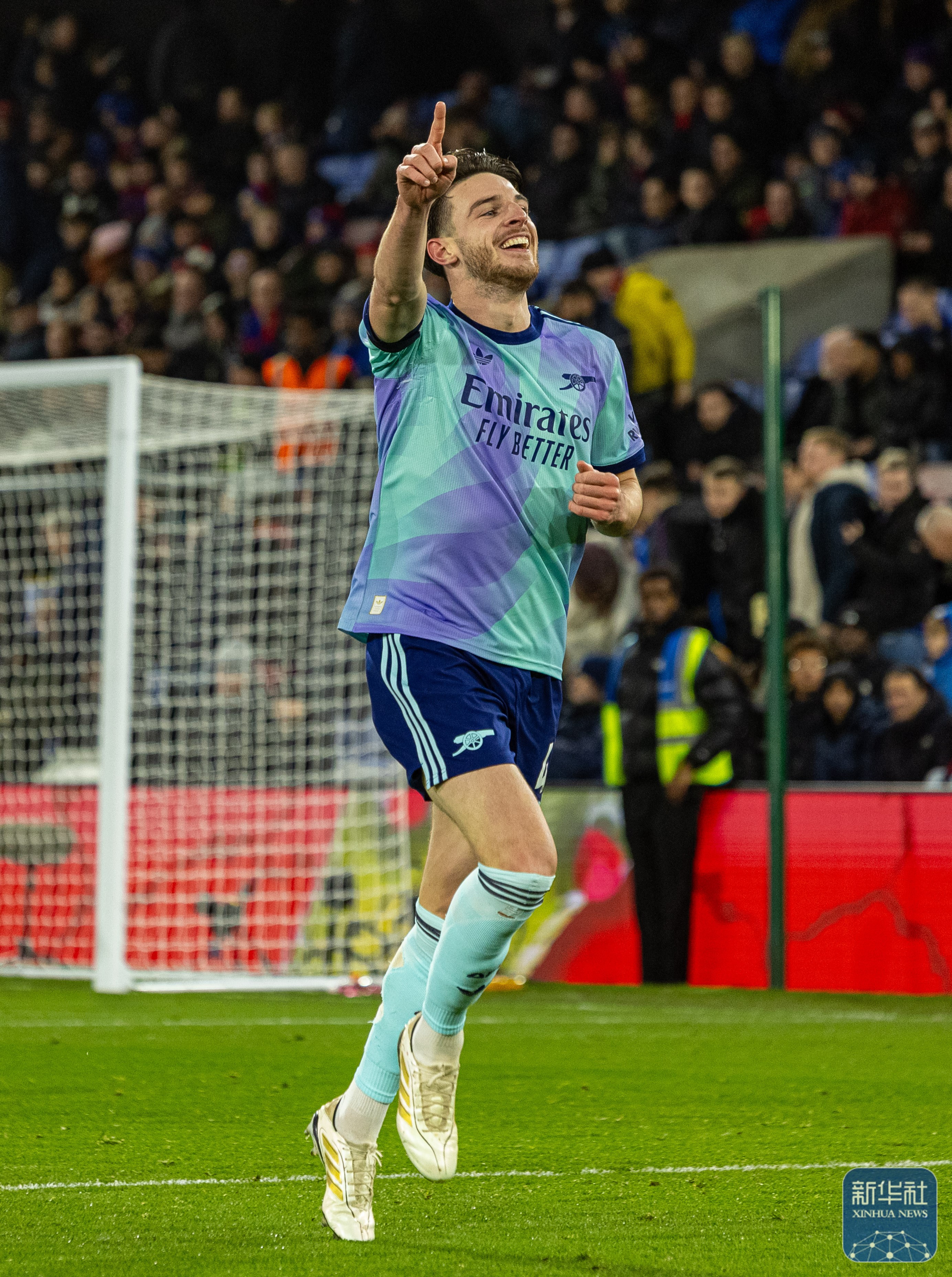 阿森纳客场大胜斯旺西,提升保级前景 阿森纳客场大胜斯旺西,提升保级前景