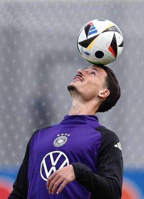 柏林赫塔取得连续胜利的良好势头 柏林赫塔取得连续胜利的良好势头