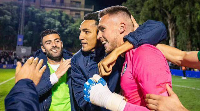 赫塔菲表现出色,给对手带来压力 赫塔菲表现出色,给对手带来压力