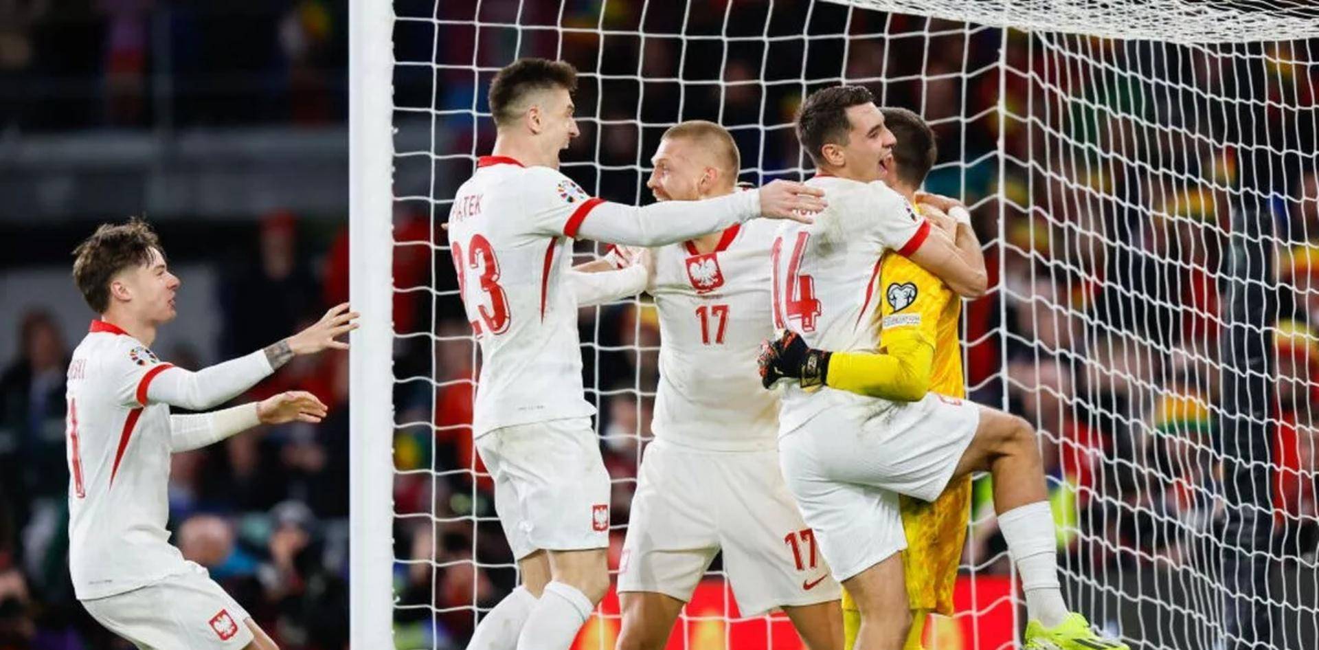 欧预赛:冰岛队力压格鲁吉亚,晋级世界杯 欧预赛:冰岛队力压格鲁吉亚,晋级世界杯