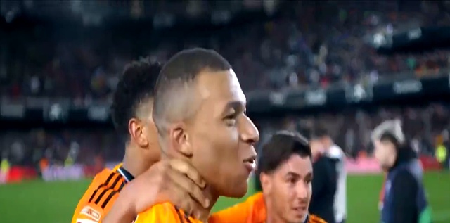 皇马连败,主帅调整首发战术 皇马连败,主帅调整首发战术