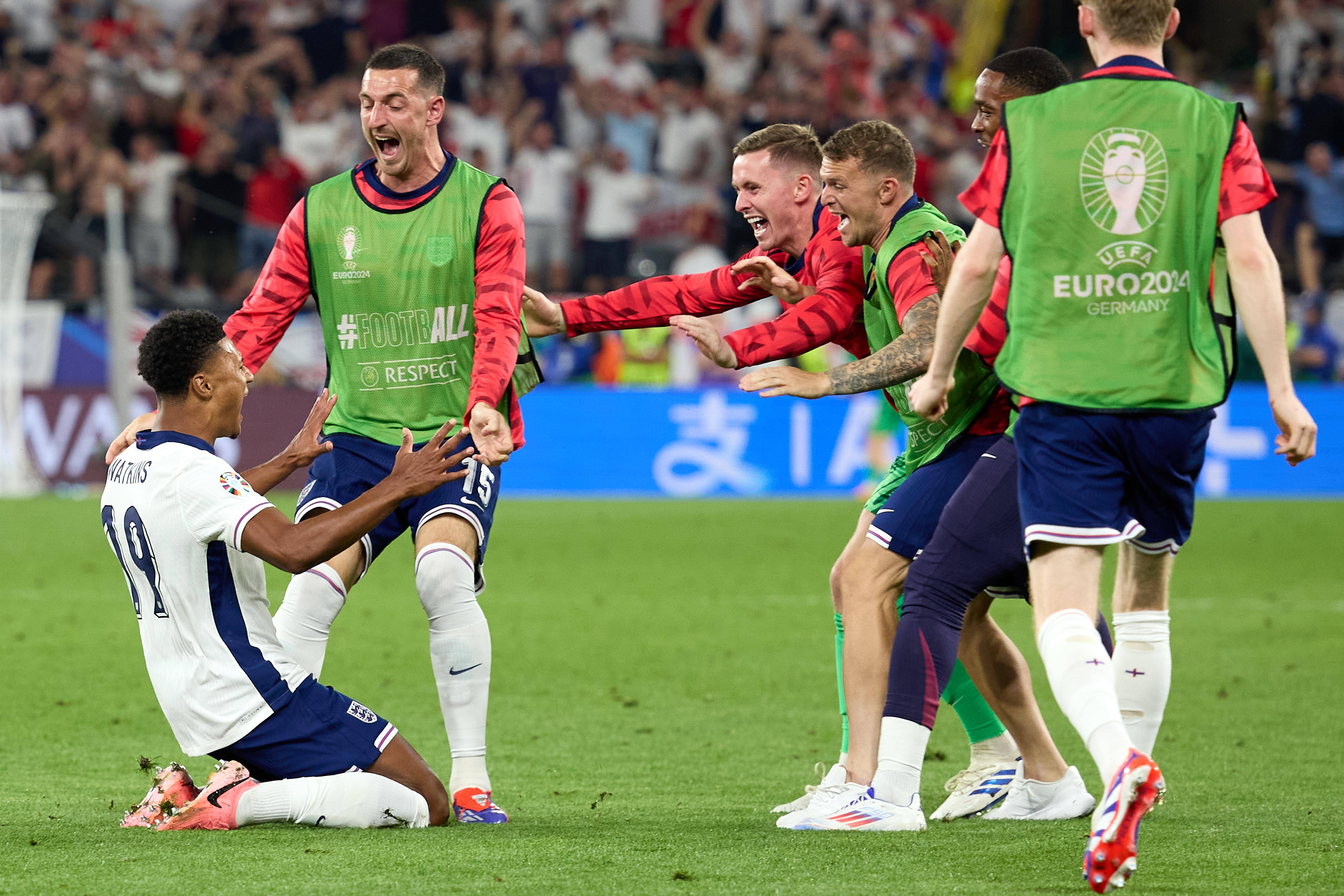 英格兰队获得关键胜利,锁定下一阶段晋级 英格兰队获得关键胜利,锁定下一阶段晋级