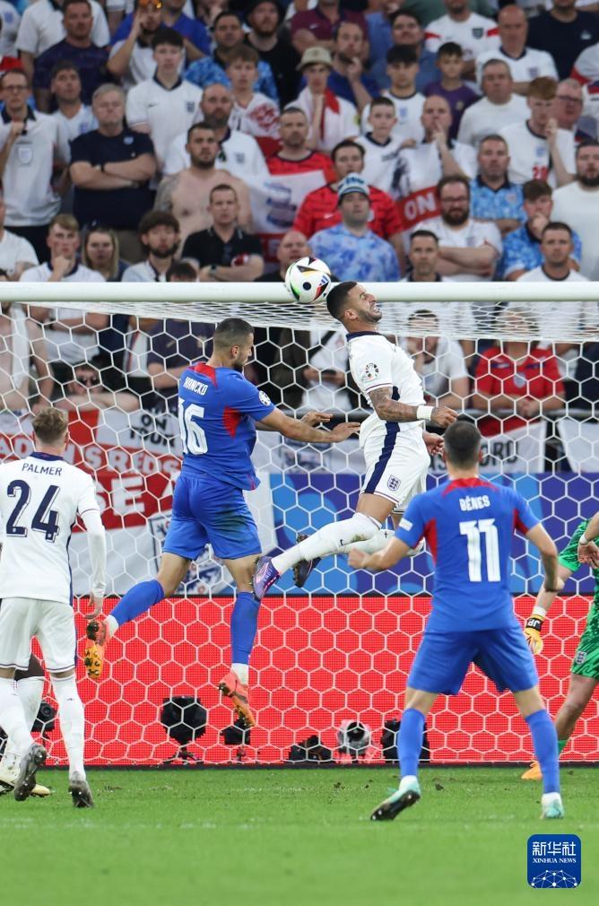 英格兰队获得关键胜利,锁定下一阶段晋级 英格兰队获得关键胜利,锁定下一阶段晋级