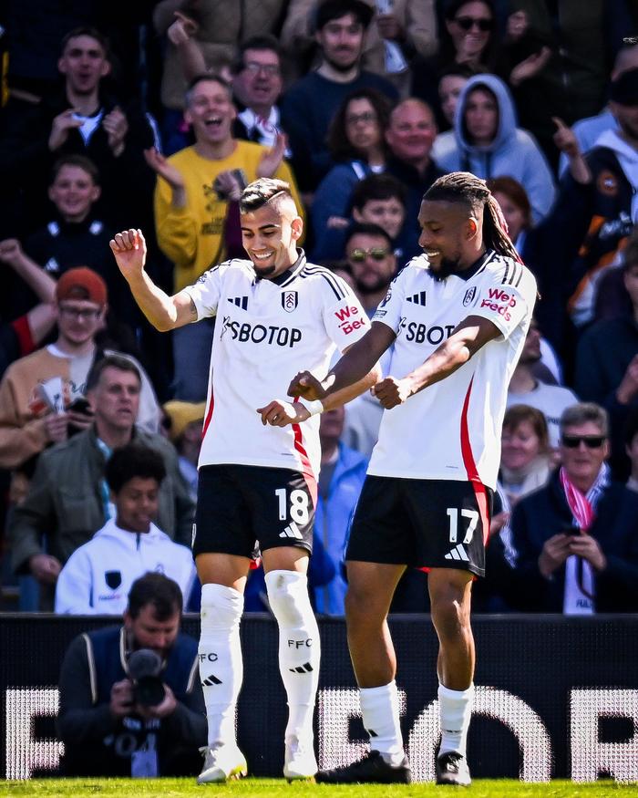 利物浦客场失利,任雨大限围困 利物浦客场失利,任雨大限围困