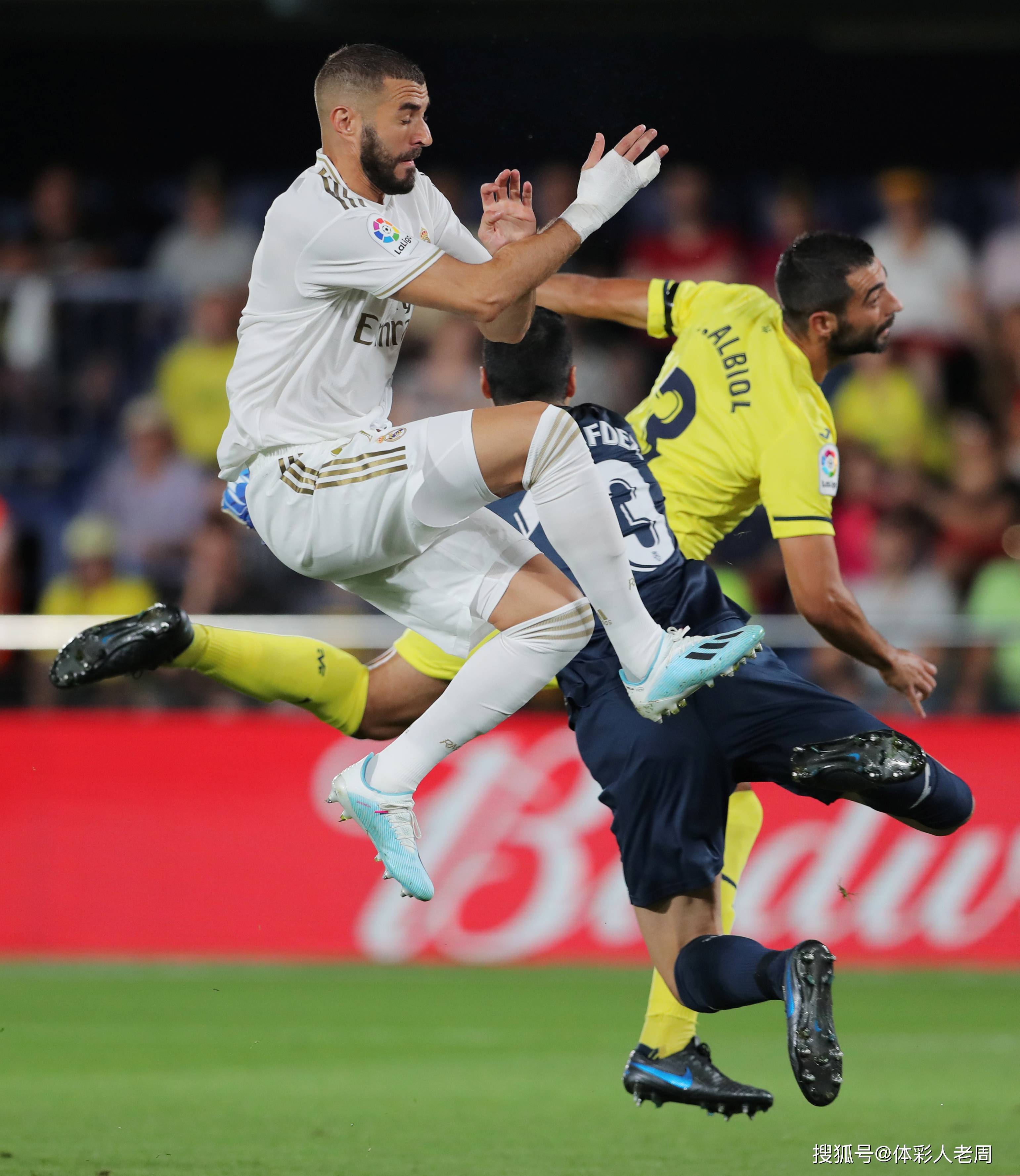 足坛焦点!豪门相争赛事备受期待 足坛焦点!豪门相争赛事备受期待