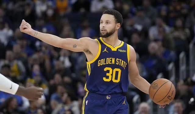 紧张的比赛中,谁能笑到最后? 紧张的比赛中,谁能笑到最后?