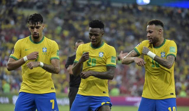 巴西球队在国际赛事中竞放光芒 巴西球队在国际赛事中竞放光芒