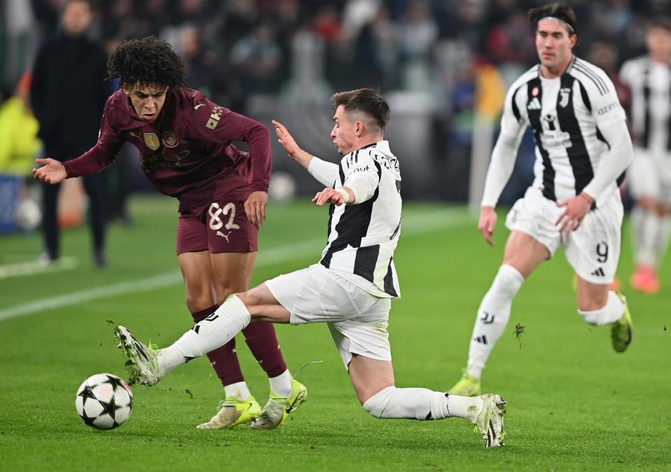 尤文图斯球员团结一心,力争夺冠 尤文图斯球员团结一心,力争夺冠