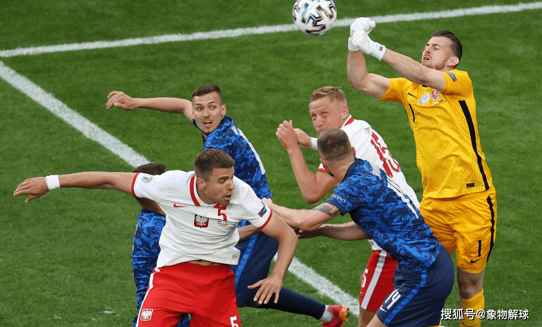 波兰队在欧预赛比赛中展现出强大实力 波兰队在欧预赛比赛中展现出强大实力