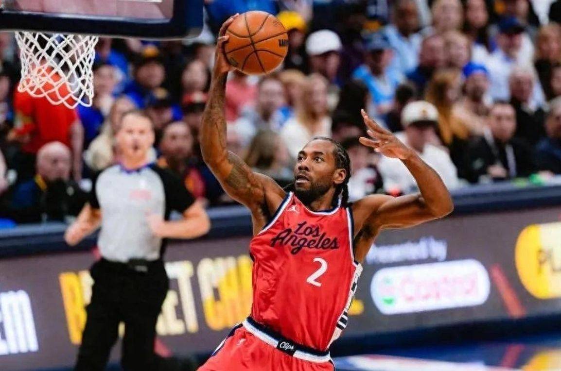 惊心一幕!关键时刻球员针锋相对 惊心一幕!关键时刻球员针锋相对