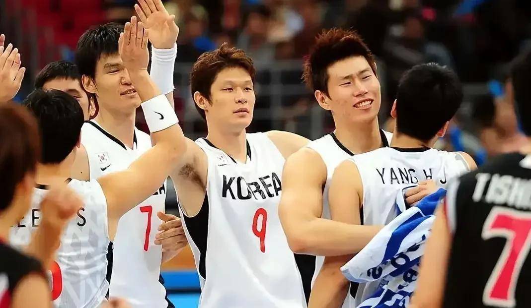 日本球队遭遇惨败,面临出局风险 日本球队遭遇惨败,面临出局风险