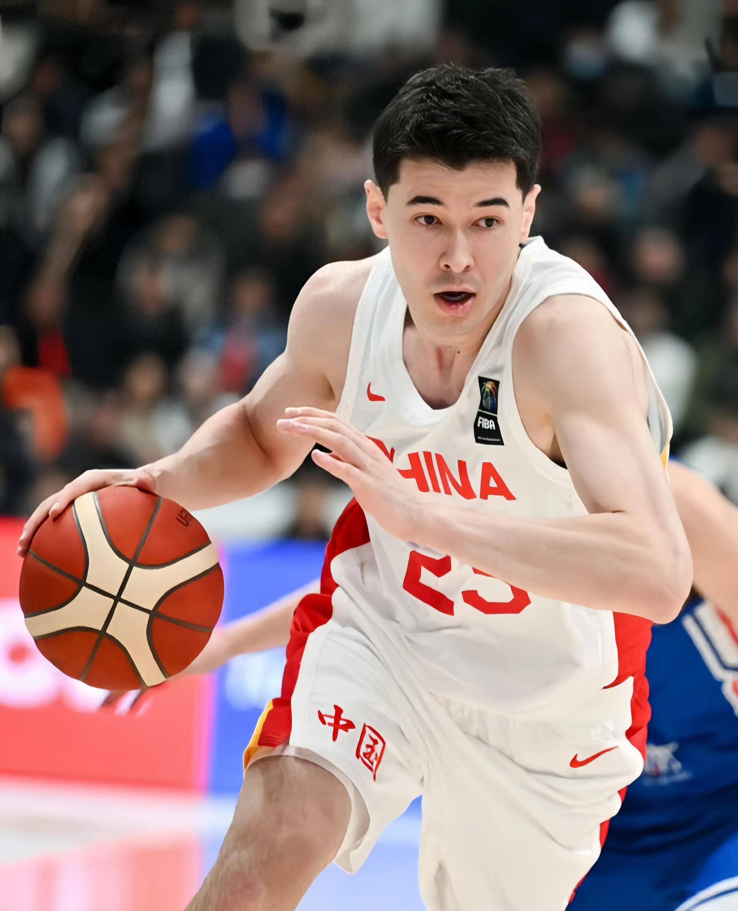 拉托维亚体育健将表现出色,尽展拼搏 拉托维亚体育健将表现出色,尽展拼搏