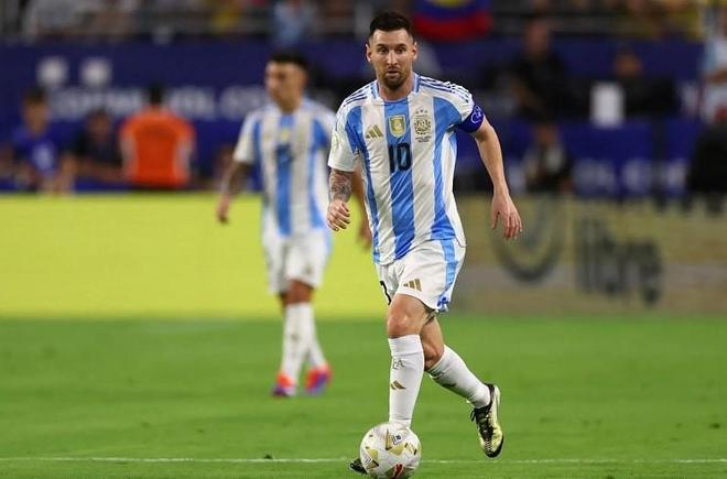 哥伦比亚队在比赛中获得重要胜利,继续领跑 哥伦比亚队在比赛中获得重要胜利,继续领跑