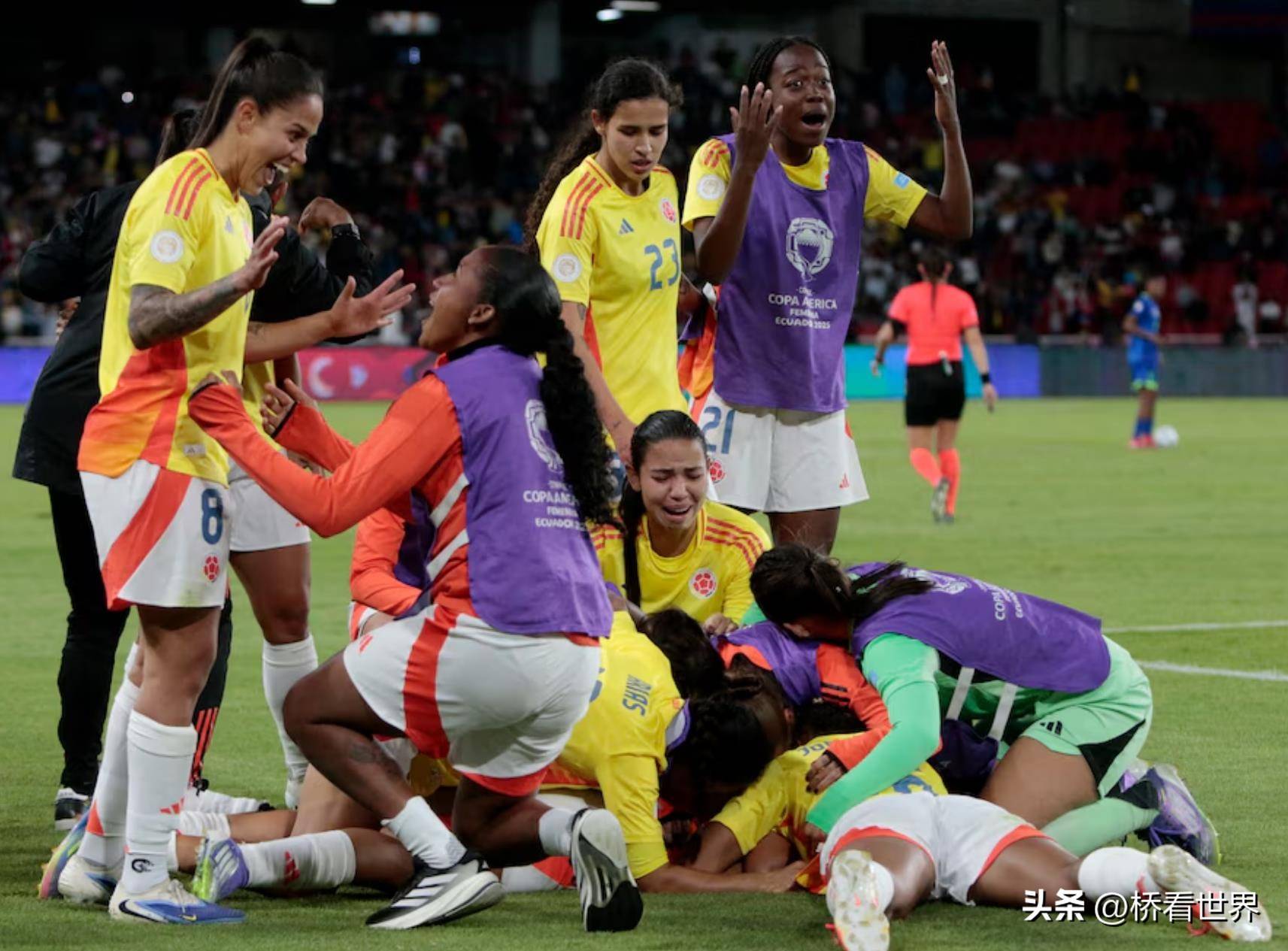 哥伦比亚队在比赛中获得重要胜利,继续领跑 哥伦比亚队在比赛中获得重要胜利,继续领跑