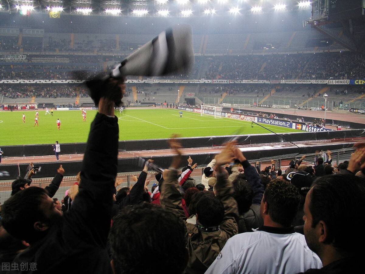 夏洛特勇夺客场胜利,继续向联赛前进 夏洛特勇夺客场胜利,继续向联赛前进