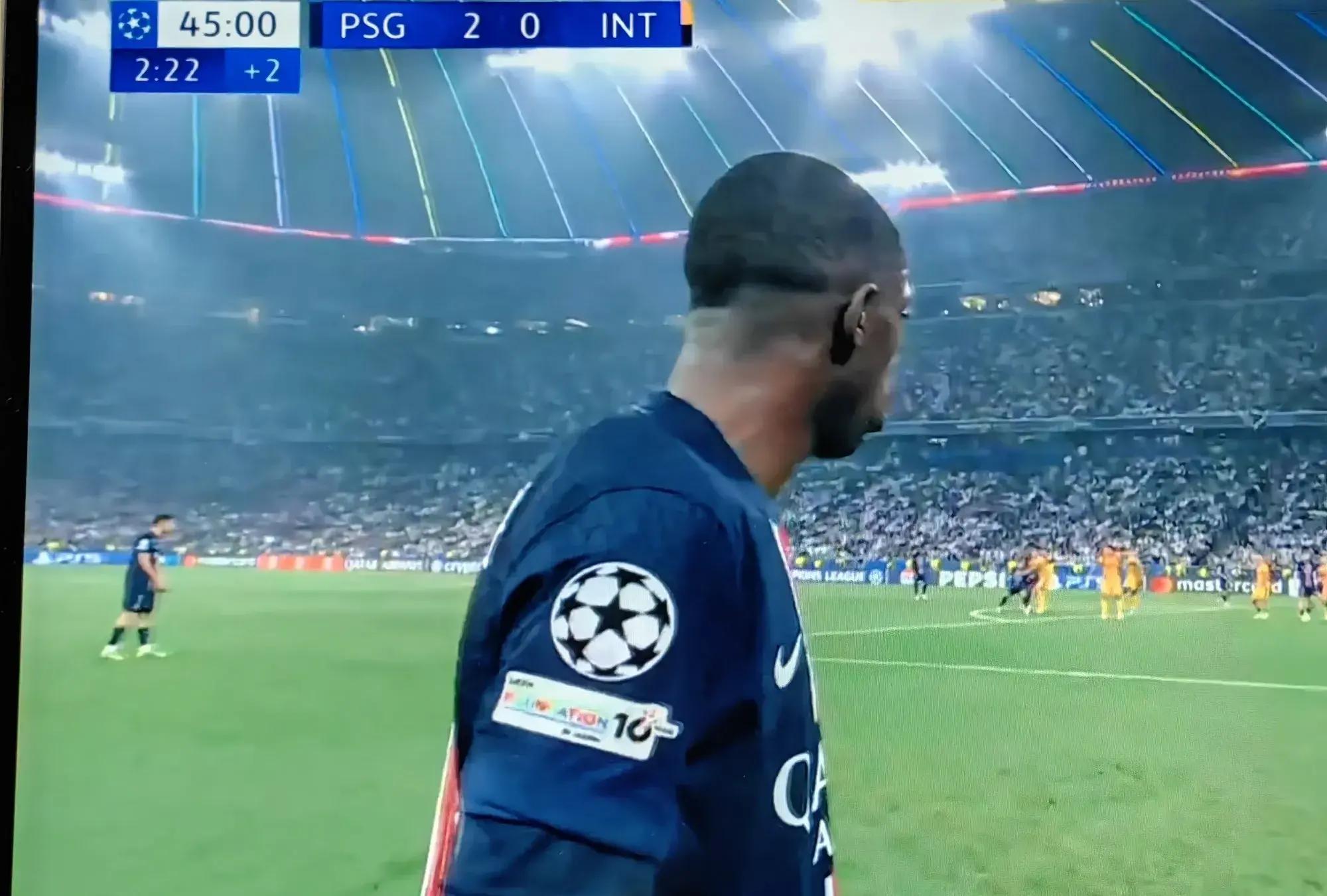 国际米兰客场惨败维罗纳,欧冠席位动摇 国际米兰客场惨败维罗纳,欧冠席位动摇