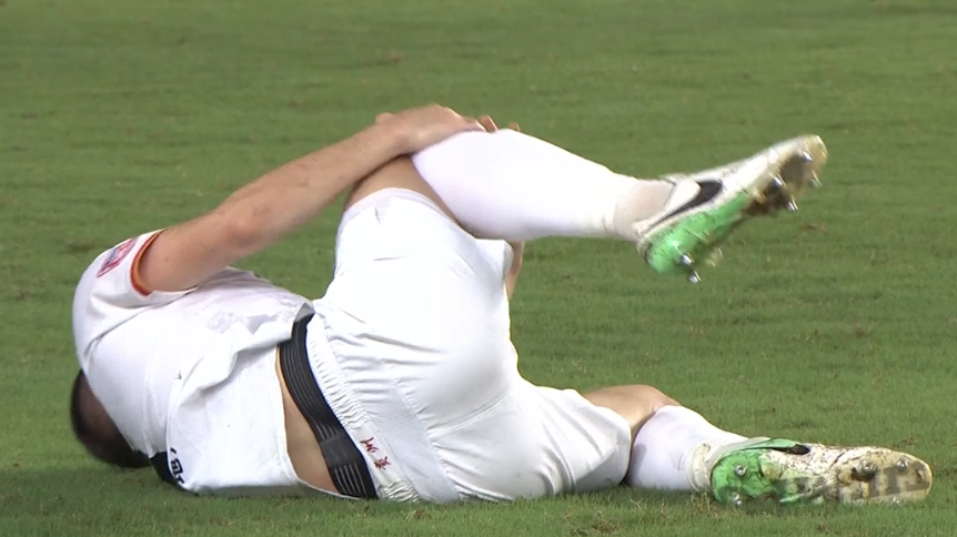 青岛黄海连胜升至前列,显露出冲超决心 青岛黄海连胜升至前列,显露出冲超决心